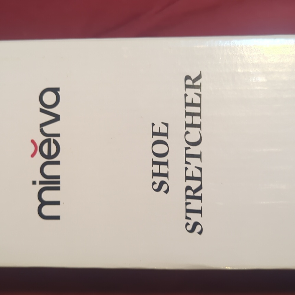 Minerva Shoe Stretcher